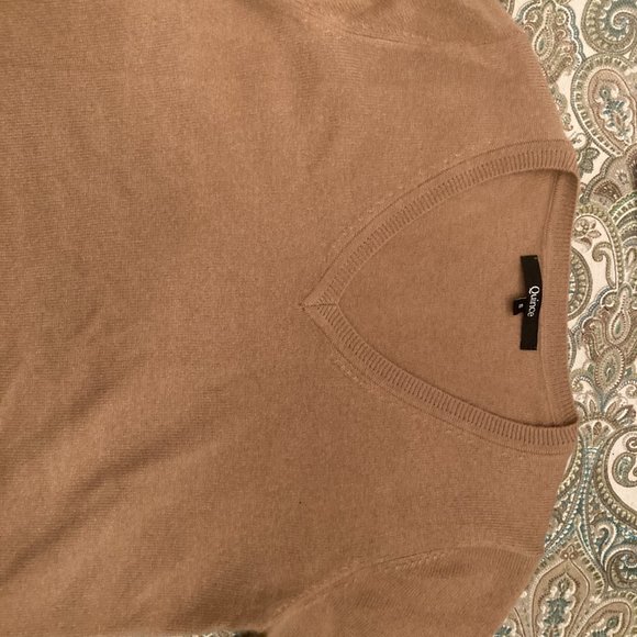 Quince Mongolian Cashmere V-Neck Sweater - Picture 5 of 10